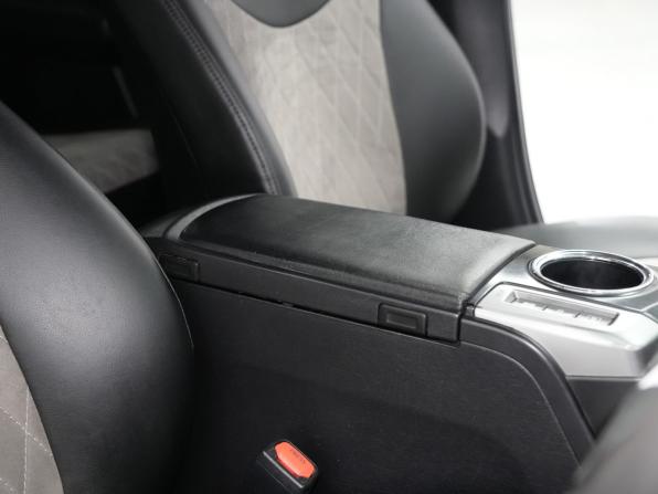 Toyota Prius Alpha I (ZVW40/41) Рестайлинг с пробегом 2014 года, цена 1 200 000 рублей, 209897 км, универсал, Автокод Объявления