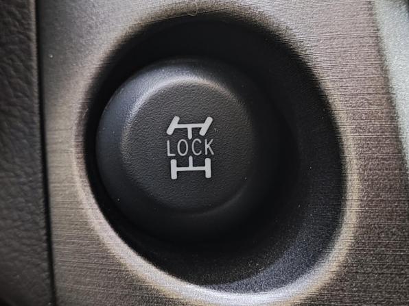 Toyota RAV4 III (XA30) с пробегом 2010 года, цена 1 550 000 рублей, 251729 км, внедорожник, Автокод Объявления