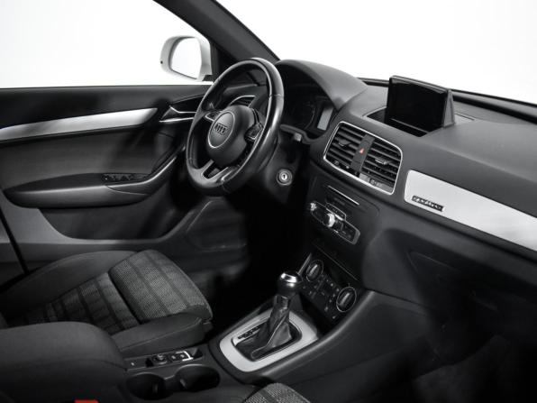 Audi Q3 I (8U) Рестайлинг с пробегом 2015 года, цена 2 349 000 рублей, 53916 км, внедорожник, Автокод Объявления
