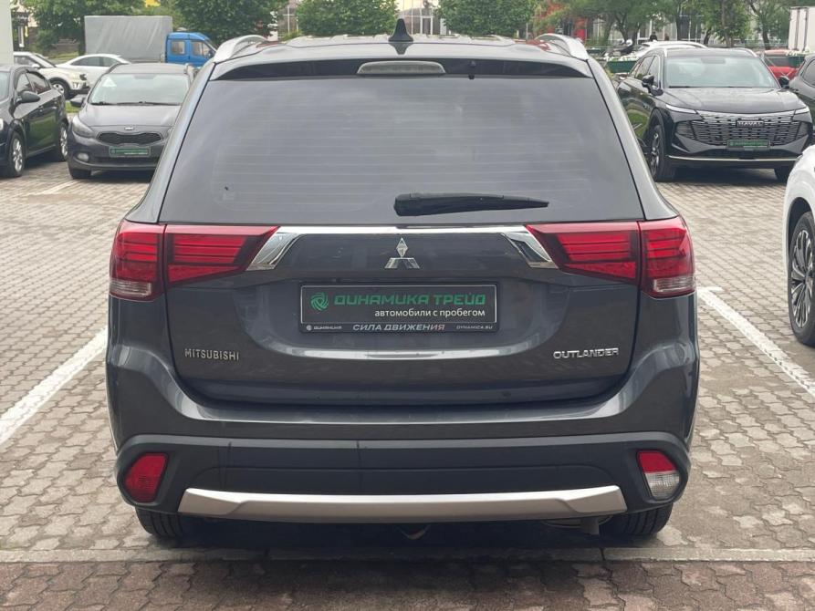 Mitsubishi Outlander III Рестайлинг 2 Череповец  - изображение 7
