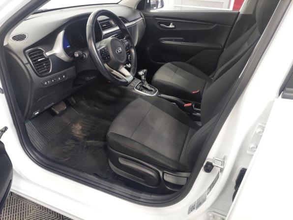 Kia Rio IV Рестайлинг с пробегом 2020 года, цена 1 570 000 рублей, 68483 км, седан, Автокод Объявления