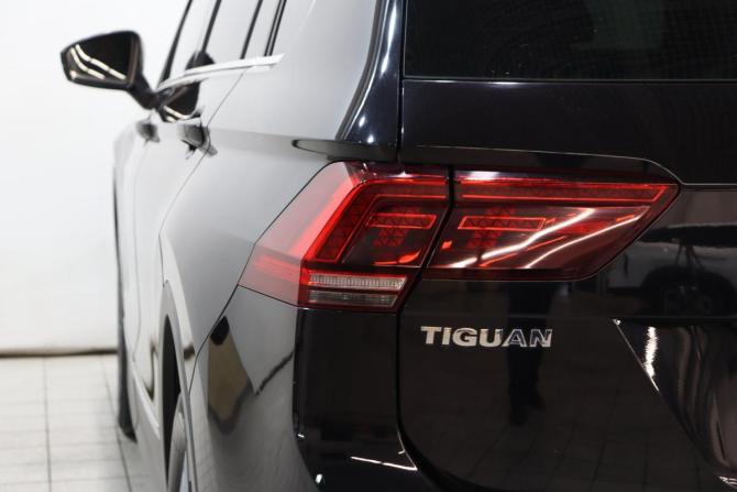 Volkswagen Tiguan II с пробегом 2018 года, цена 2 999 000 рублей, 126882 км, внедорожник, Автокод Объявления