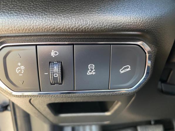 Haval Jolion I с пробегом 2023 года, цена 1 799 000 рублей, 60915 км, внедорожник, Автокод Объявления