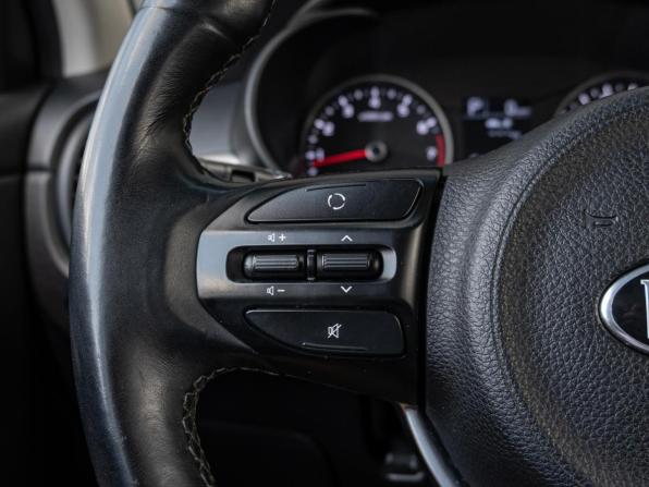 Kia Rio IV с пробегом 2017 года, цена 1 450 000 рублей, 94199 км, седан, Автокод Объявления