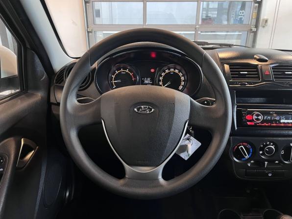 Lada (ВАЗ) Granta I Рестайлинг с пробегом 2023 года, цена 799 000 рублей, 39685 км, седан, Автокод Объявления