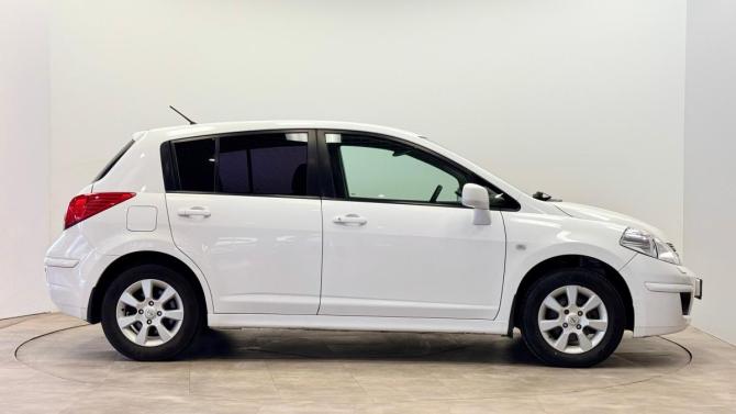 Nissan Tiida I Рестайлинг с пробегом 2012 года, цена 720 000 рублей, 151015 км, хэтчбек, Автокод Объявления