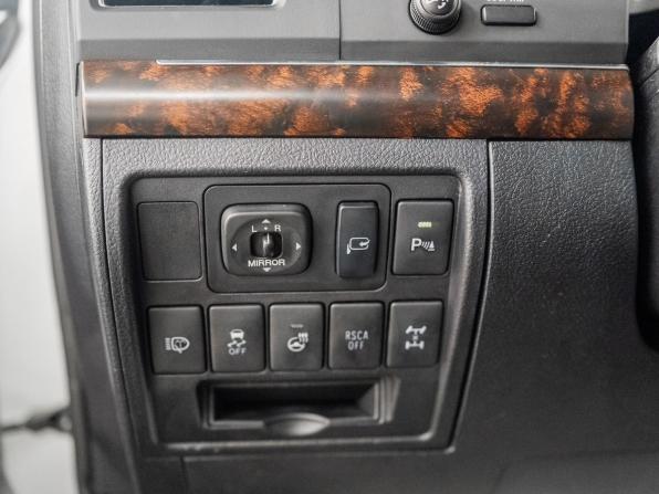Toyota Land Cruiser 200 Series Рестайлинг 1 с пробегом 2012 года, цена 3 900 000 рублей, 218848 км, внедорожник, Автокод Объявления