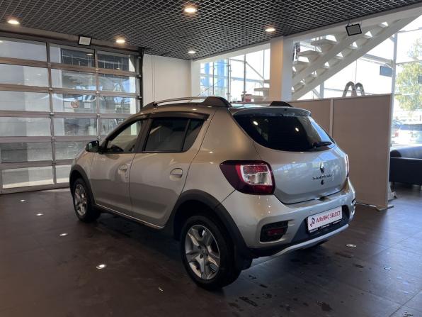 Renault Sandero II Рестайлинг с пробегом 2019 года, цена 1 310 000 рублей, 69844 км, хэтчбек, Автокод Объявления