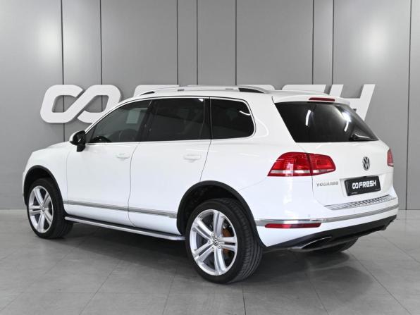 Volkswagen Touareg II Рестайлинг с пробегом 2015 года, цена 2 629 000 рублей, 228472 км, внедорожник, Автокод Объявления