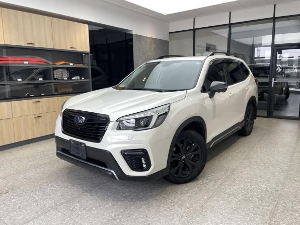 Subaru Forester V с пробегом 2021 года, цена 3 390 000 рублей, 13640 км, внедорожник, Автокод Объявления