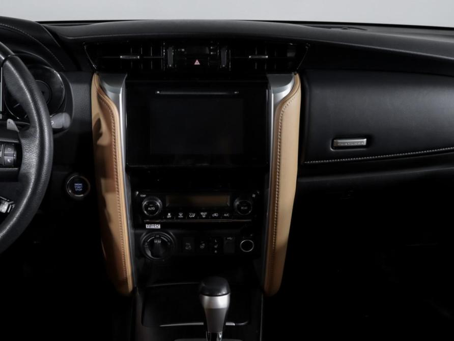 Toyota Fortuner II Москва  - изображение 13
