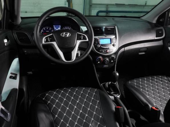 Hyundai Solaris I с пробегом 2013 года, цена 799 000 рублей, 121374 км, хэтчбек, Автокод Объявления