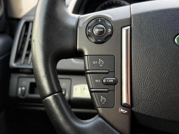 Land Rover Freelander II Рестайлинг 2 с пробегом 2013 года, цена 1 520 000 рублей, 245545 км, внедорожник, Автокод Объявления