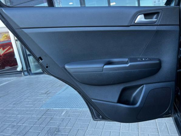 Kia Sportage IV Рестайлинг с пробегом 2022 года, цена 2 363 000 рублей, 90309 км, внедорожник, Автокод Объявления