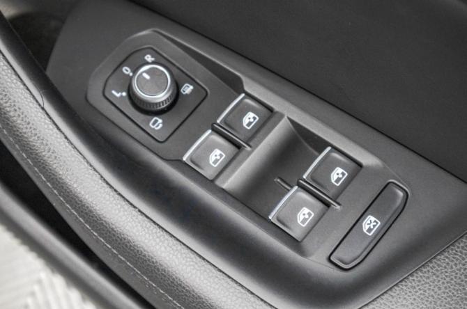 Volkswagen Passat B8 с пробегом 2017 года, цена 2 049 000 рублей, 43000 км, седан, Автокод Объявления