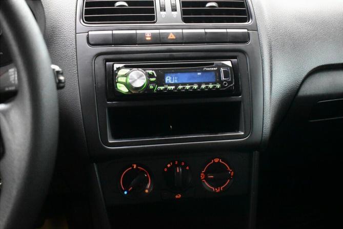 Volkswagen Polo V с пробегом 2014 года, цена 615 000 рублей, 217629 км, седан, Автокод Объявления