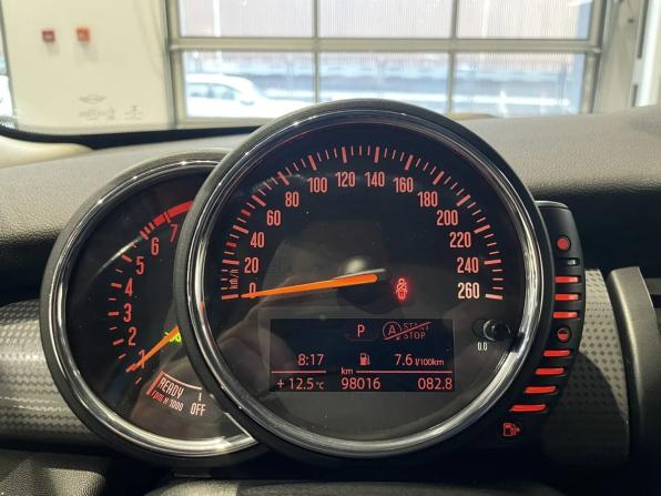 Mini Hatch III (F55/F56) с пробегом 2016 года, цена 1 450 000 рублей, 95000 км, хэтчбек, Автокод Объявления