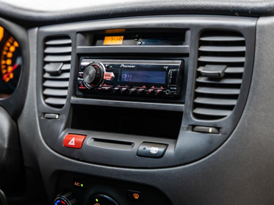 Kia Rio II Волгоград  - изображение 24