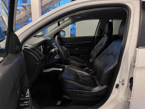 Mitsubishi ASX I с пробегом 2013 года, цена 1 100 000 рублей, 191149 км, внедорожник, Автокод Объявления