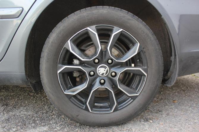 Skoda Octavia II (A5) Рестайлинг с пробегом 2011 года, цена 697 000 рублей, 280286 км, лифтбек, Автокод Объявления