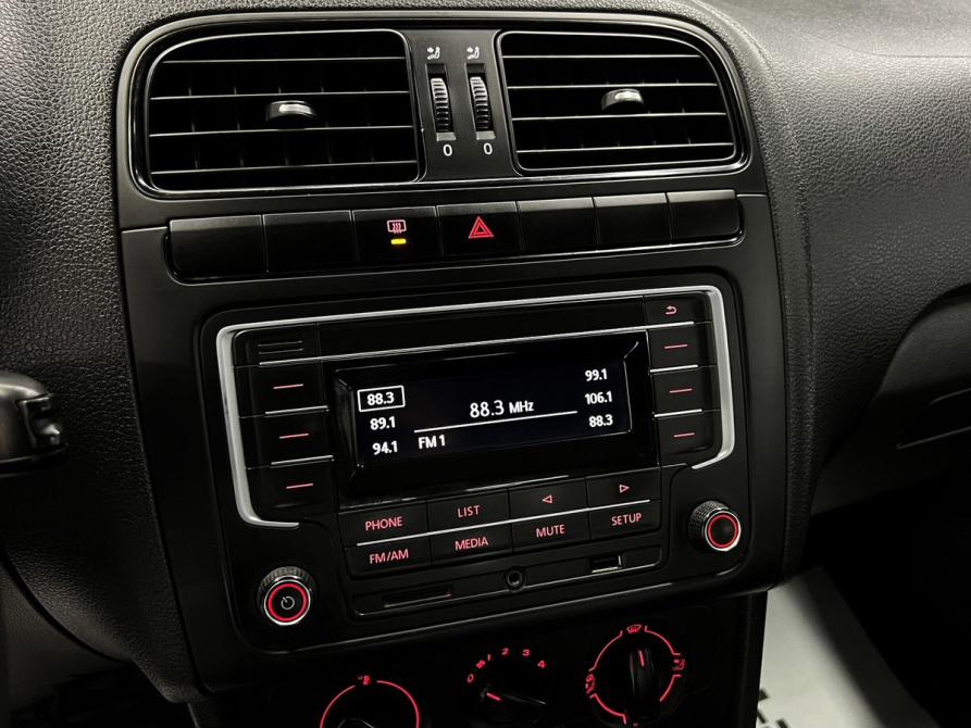 Volkswagen Polo V Рестайлинг Тверь  - изображение 16
