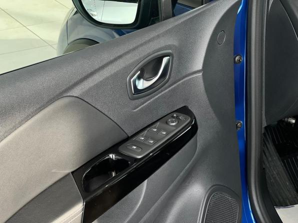Renault Kaptur I Рестайлинг с пробегом 2020 года, цена 1 595 000 рублей, 100117 км, внедорожник, Автокод Объявления