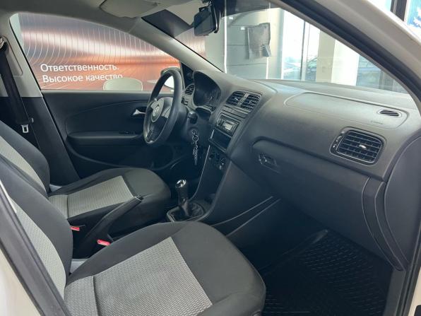Volkswagen Polo V с пробегом 2013 года, цена 319 000 рублей, 477743 км, седан, Автокод Объявления