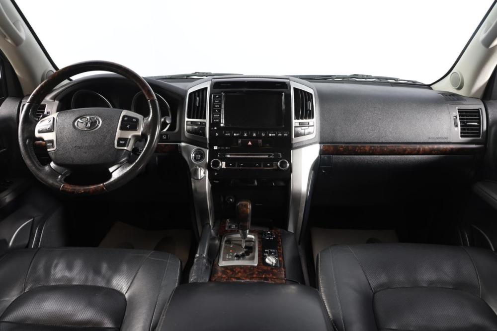 Toyota Land Cruiser 200 Series Рестайлинг 1 Новосибирск  - изображение 9