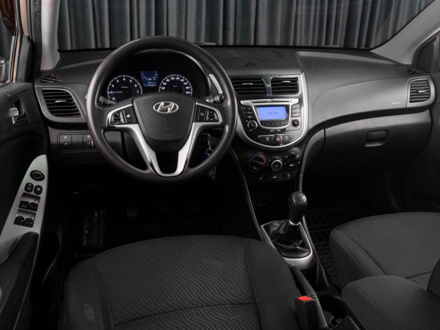 Hyundai Solaris I Тюмень  - изображение 6