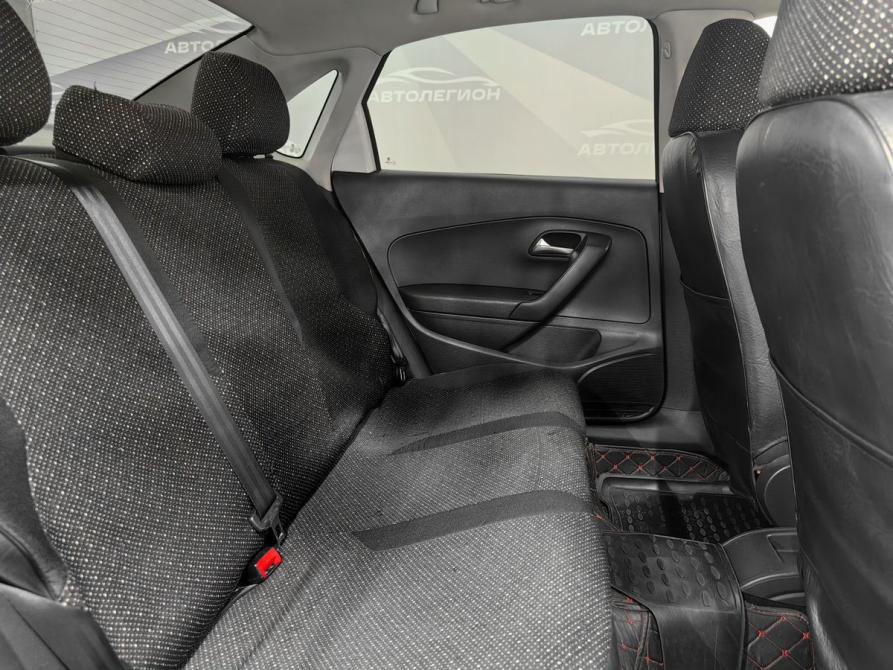 Volkswagen Polo V Рестайлинг Новосибирск  - изображение 15