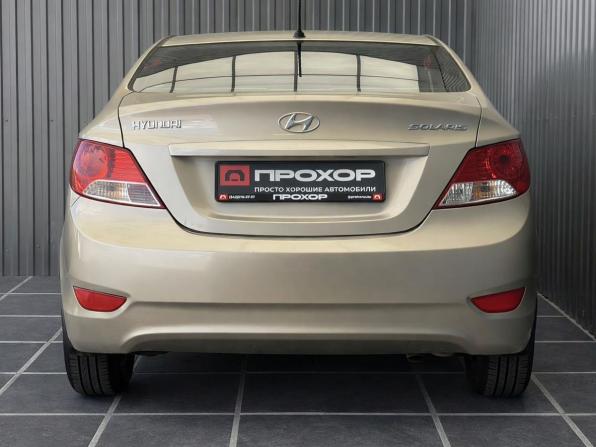 Hyundai Solaris I с пробегом 2014 года, цена 857 000 рублей, 201457 км, седан, Автокод Объявления