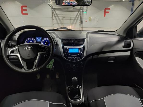 Hyundai Solaris I с пробегом 2013 года, цена 715 000 рублей, 150185 км, седан, Автокод Объявления