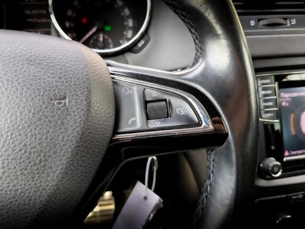 Skoda Yeti I Рестайлинг с пробегом 2015 года, цена 1 390 000 рублей, 177670 км, внедорожник, Автокод Объявления