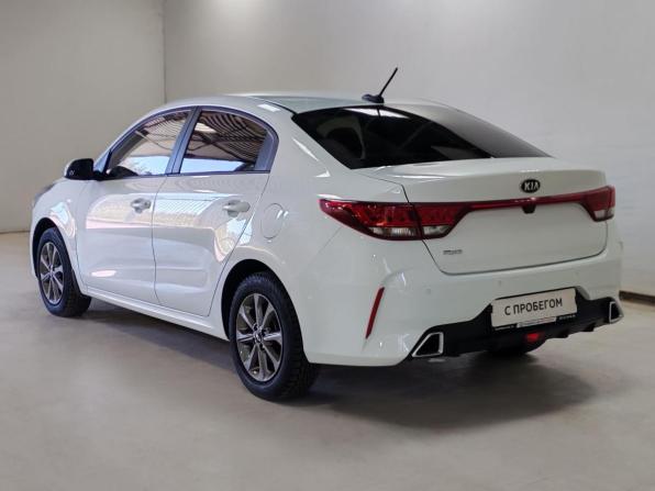 Kia Rio IV Рестайлинг с пробегом 2020 года, цена 1 560 000 рублей, 110292 км, седан, Автокод Объявления