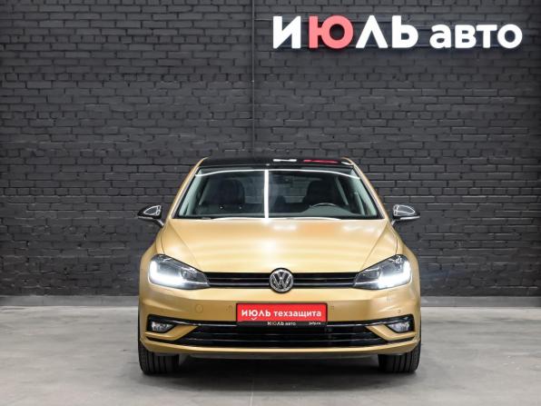 Volkswagen Golf VII Рестайлинг с пробегом 2018 года, цена 1 940 000 рублей, 109510 км, хэтчбек, Автокод Объявления
