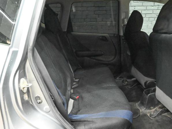 Honda Fit I с пробегом 2005 года, цена 370 000 рублей, 262119 км, хэтчбек, Автокод Объявления