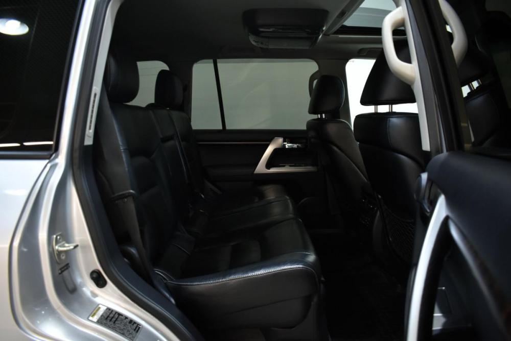 Toyota Land Cruiser 200 Series Рестайлинг 1 Сургут  - изображение 17