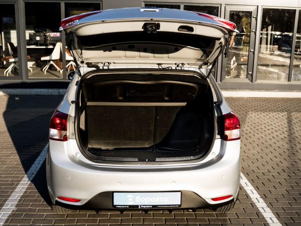 Kia Rio III Рестайлинг с пробегом 2016 года, цена 985 000 рублей, 162590 км, хэтчбек, Автокод Объявления