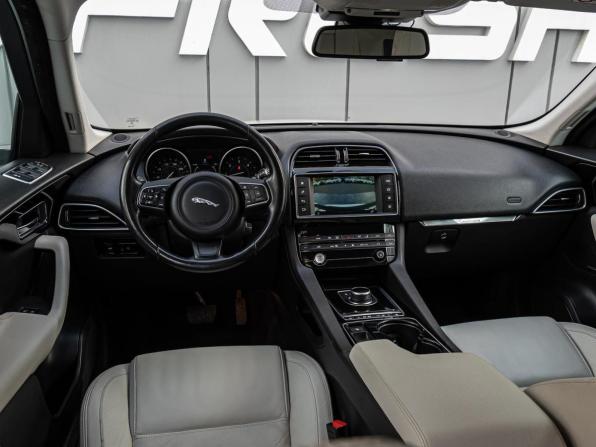 Jaguar F-Pace I с пробегом 2016 года, цена 2 230 000 рублей, 163879 км, внедорожник, Автокод Объявления