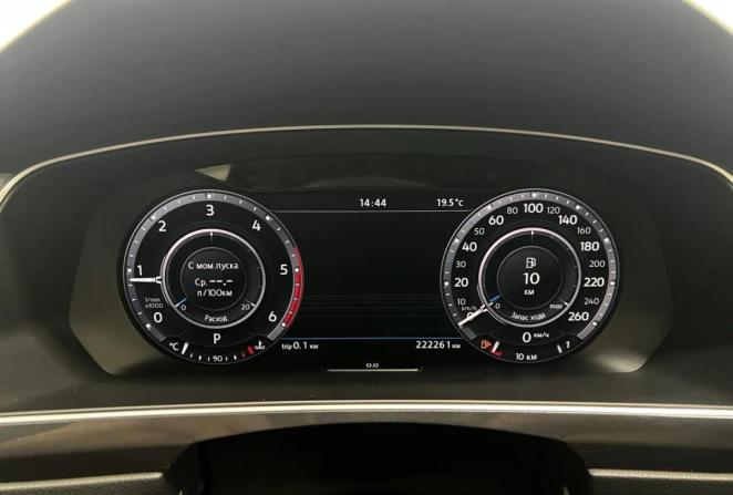 Volkswagen Tiguan II с пробегом 2017 года, цена 2 200 000 рублей, 222262 км, внедорожник, Автокод Объявления