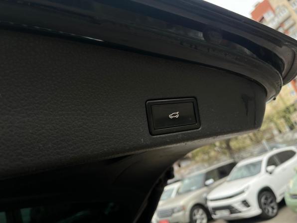 Volkswagen Touareg II с пробегом 2013 года, цена 2 149 000 рублей, 190000 км, внедорожник, Автокод Объявления