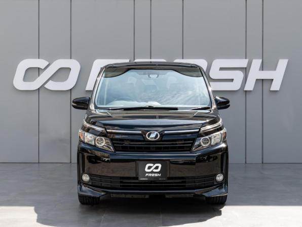 Toyota Voxy III (R80) с пробегом 2017 года, цена 1 750 000 рублей, 158887 км, минивэн, Автокод Объявления