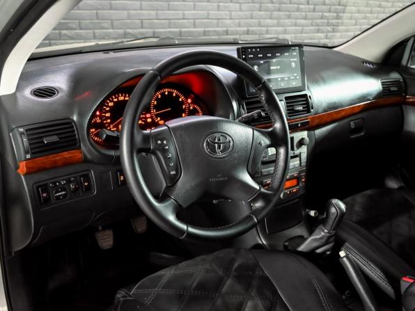 Toyota Avensis II с пробегом 2005 года, цена 550 000 рублей, 306579 км, седан, Автокод Объявления