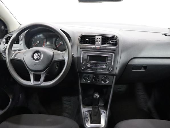 Volkswagen Polo V Рестайлинг с пробегом 2019 года, цена 530 000 рублей, 304324 км, седан, Автокод Объявления