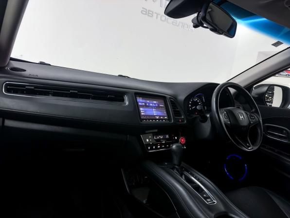 Honda Vezel I Рестайлинг с пробегом 2020 года, цена 2 400 000 рублей, 82427 км, внедорожник, Автокод Объявления