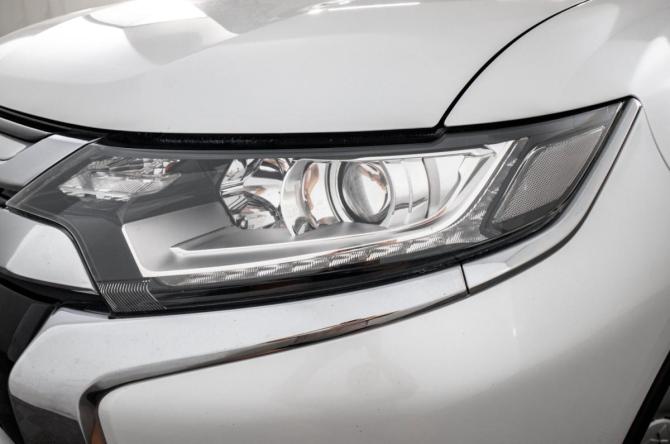 Mitsubishi Outlander III Рестайлинг 2 с пробегом 2015 года, цена 1 599 000 рублей, 210000 км, внедорожник, Автокод Объявления