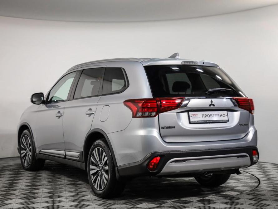 Mitsubishi Outlander III Рестайлинг 3 Санкт-Петербург  - изображение 7