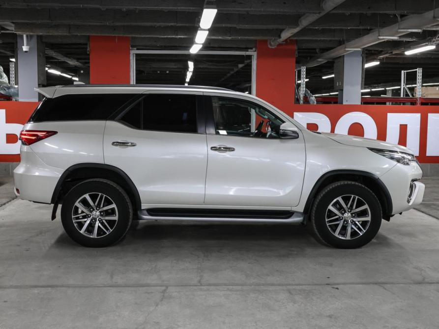 Toyota Fortuner II Москва  - изображение 4