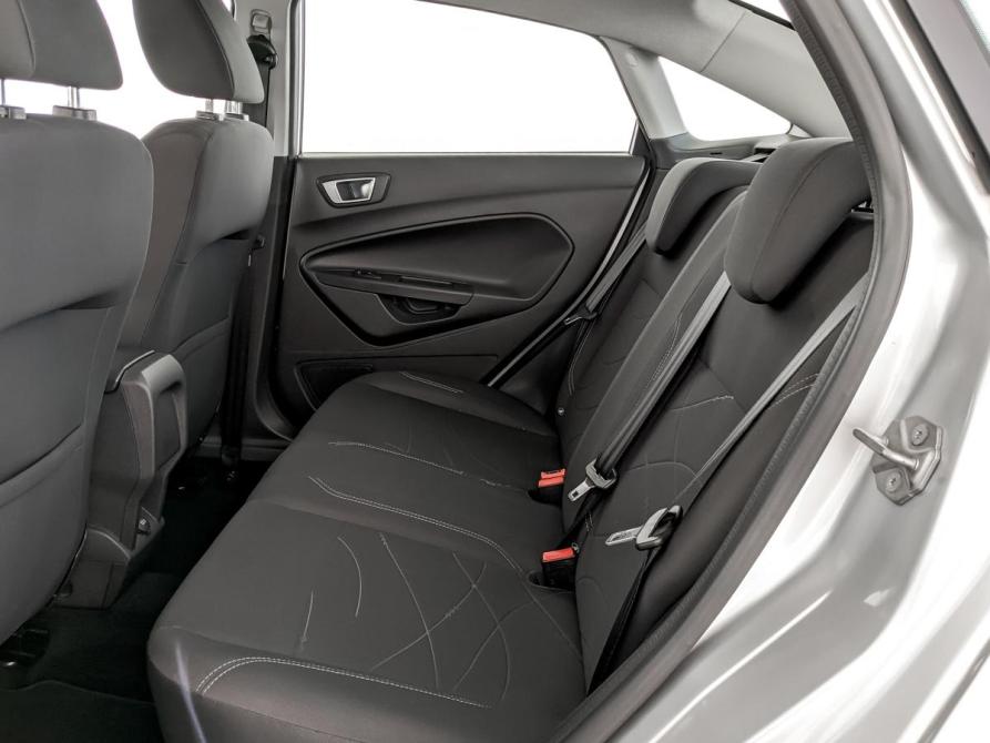 Ford Fiesta Mk6 Рестайлинг Санкт-Петербург  - изображение 12