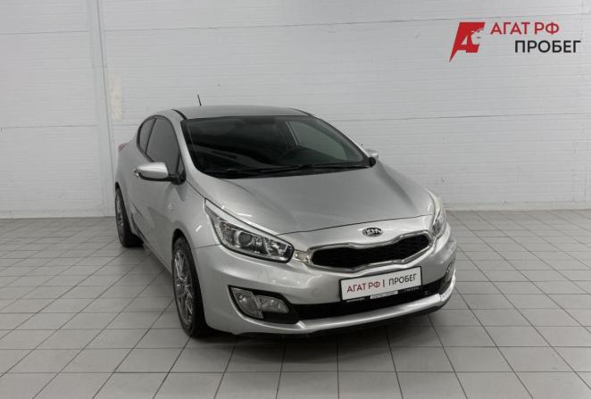 Kia Ceed II с пробегом 2014 года, цена 1 040 000 рублей, 187737 км, хэтчбек, Автокод Объявления